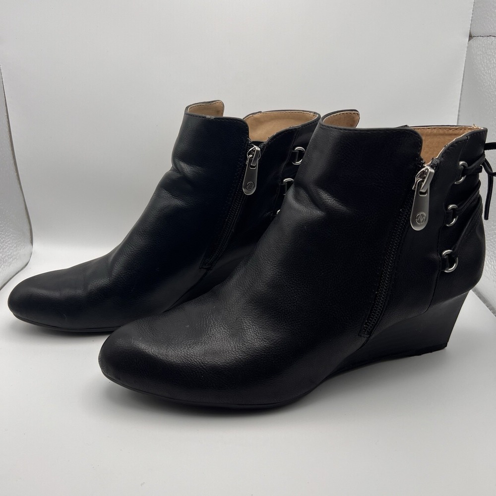 Adrienne Vittadini Black Faux-Leather Lace-Up Back Wedge Ankle Boots Size 7.5
